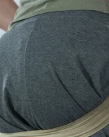 We Are Hairy - 08-Pavla_GreenBlouseGreySkrt_008