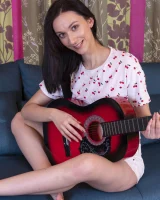 We Are Hairy - 04-ShirleyMo_RedGuitarWhiteShirt_004