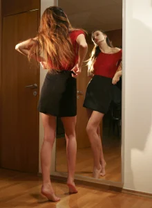 Hairy pussy slim body hottie Zavya wearing black skirt